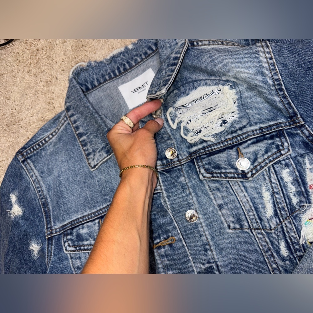 Vervet Distressed Denim Jacket - Picture 6 of 8